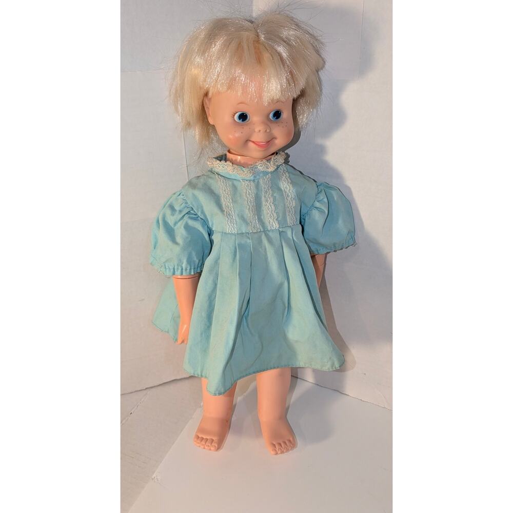Vintage 1972 Hasbro Sweet Cookie Walker Doll 17.5"